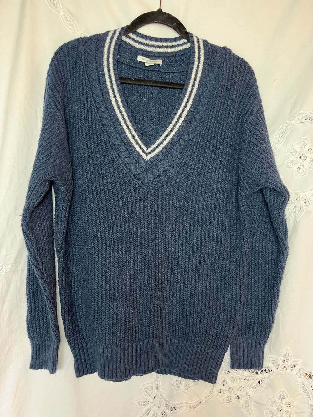 American Eagle V-Neck Varsity Sweater Navy Blue Size M